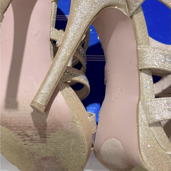 YOUR PARTY SHOES: Julianne Nude high Heels - Picture 3 of 3